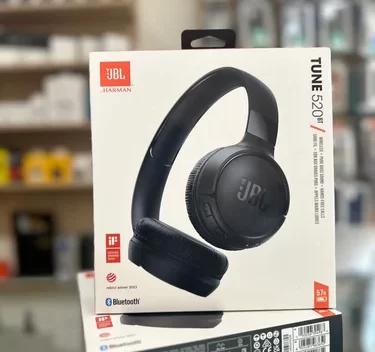JBL Tune 520BT